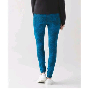Lululemon High Times Pant Luon Spray Jacquard Shocking Blue Black Size 4 Legging
